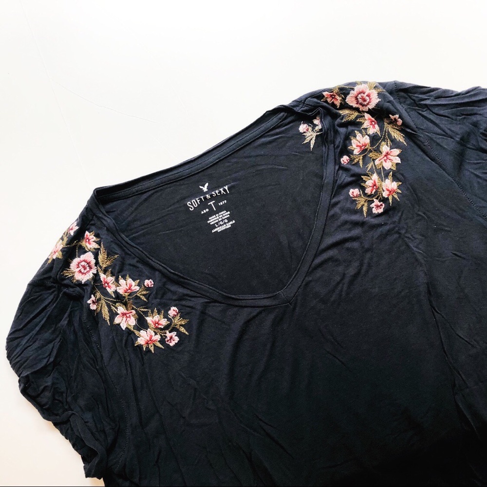 American Eagle Soft & Sexy Embroidered Tee